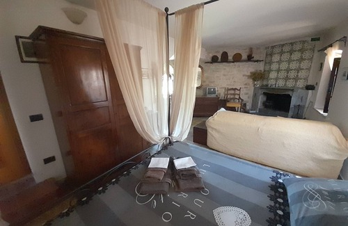 Giomici Appartement | Apartment Mansarda large loft for 2/3 people