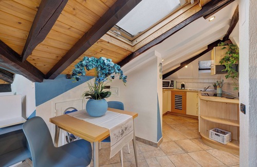 Savona Appartement | Appartement 'Mansarda Sotto Le Stelle' avec vue sur mer, Wi-Fi et climatisation