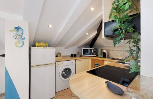Savona Appartement | Appartement 'Mansarda Sotto Le Stelle' avec vue sur mer, Wi-Fi et climatisation