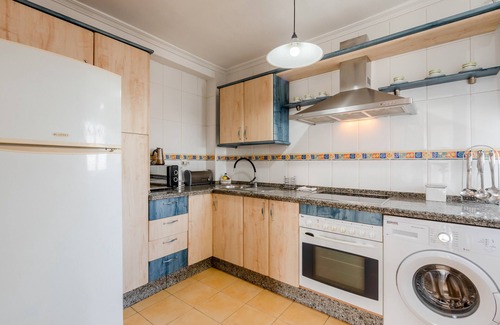 Doctor Barraquer-Grupo Renfe-Policlinico Appartement | Appartement "Marahome" avec balcon, Wi-Fi et climatisation