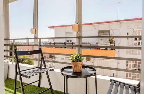 Doctor Barraquer-Grupo Renfe-Policlinico Appartement | Appartement "Marahome" avec balcon, Wi-Fi et climatisation