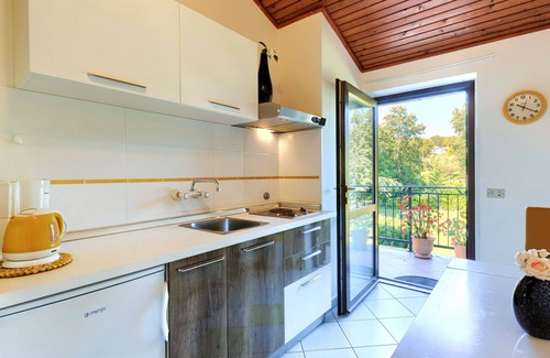 Marceljani Appartement | Appartement Mariza by Interhome