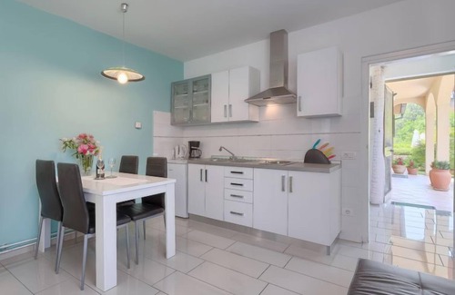 Marceljani Appartement | Appartement Mariza by Interhome