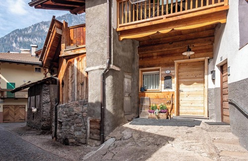 Predazzo Appartement | Appartement Maso Pencati avec vue sur les montagnes, balcons et Wi-Fi
