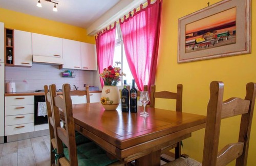 Marliana Appartement | Appartement Matteo by Interhome