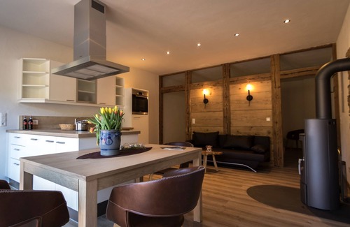 Alpirsbach Appartement | Appartement 'Ferienwohnung Maulbetsch' avec terrasse privée, jardin privé et Wi-Fi