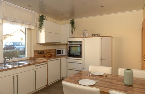 Frankenau Appartement | Appartement "Mia" avec terrasse privée, jardin privé et Wi-Fi