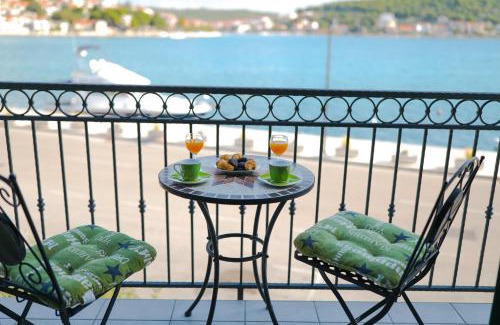 Tijesno Appartement | Apartment Milka with sea view