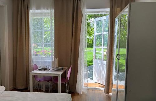 Baden Appartement | Apartment mit Gartenblick und Terrasse