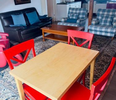 Kelkheim Appartement | Apartment mit schöner Aussicht auf den Großen Feldberg & Burg Königstein
