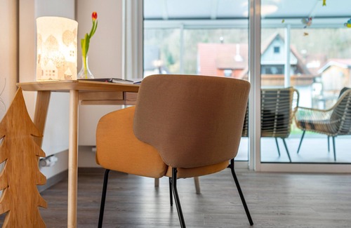 Calmbach Appartement | Appartement "Mit Wintergarten" avec terrasse privée, jardin privé et Wi-Fi