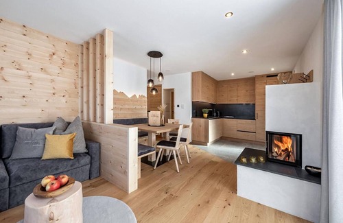 Funes Appartement | Appartement 'Mittermanting' avec vue sur la montagne, terrasse privée et Wi-Fi