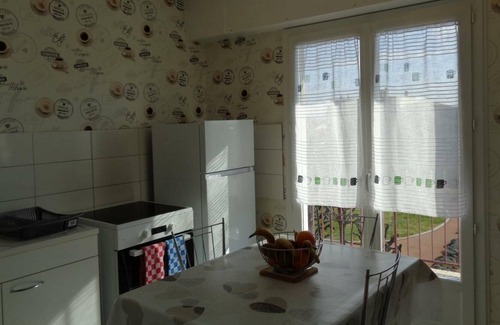 Montrond-les-Bains Appartement | Appartement Montrond-les-Bains, 2 pièces, 2 personnes