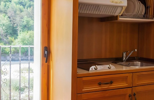 Salinas Appartement | Appartement 'Moleras' avec vue sur les montagnes, balcon et Wi-Fi
