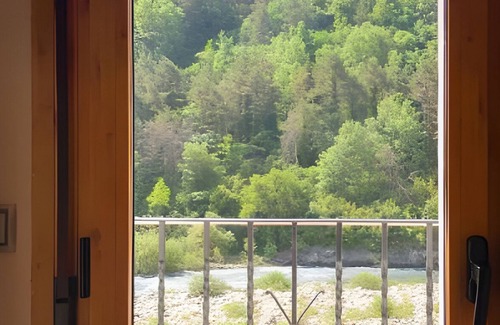 Salinas Appartement | Appartement 'Moleras' avec vue sur les montagnes, balcon et Wi-Fi