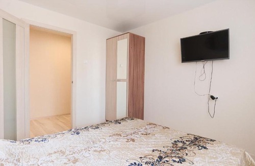 Nizhnyaya Istekayevka Appartement | Apartment Molodozhnaya 48