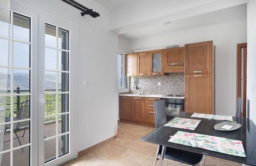 Kaminarata Appartement | Apartment 'Monte Verde 204' with Sea View, Wi-Fi and Air Conditioning