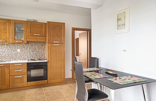 Kaminarata Appartement | Apartment 'Monte Verde 204' with Sea View, Wi-Fi and Air Conditioning