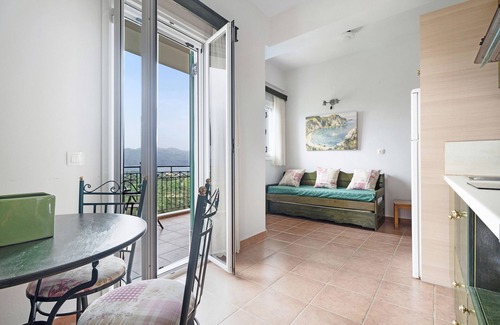 Kalata Appartement | Apartment 'Monte Verde 104' with Sea View, Wi-Fi and Air Conditioning