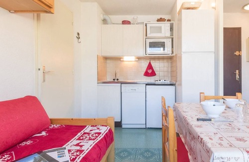 Montgenevre Appartement | Appartement Montgenèvre - 2 chambres, balcon, lave-linge, TV