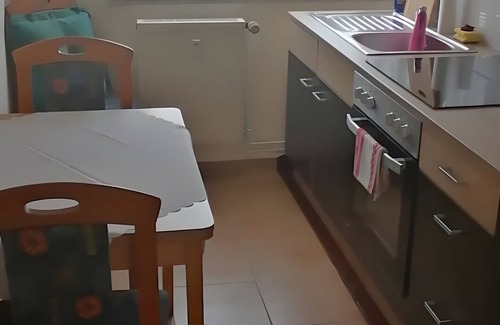 Mucheln Appartement | Appartement "Mücheln 1" avec balcon et Wi-Fi