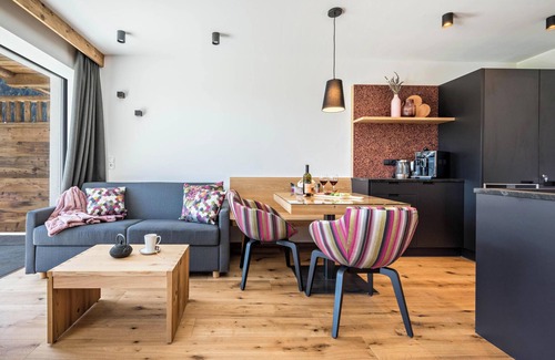 Valles Appartement | Appartement "Mulin Moidl" près de la station de ski avec vue sur les montagnes, sauna et jardin