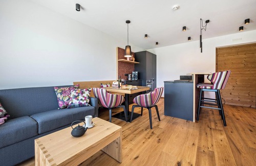 Valles Appartement | Appartement "Mulin Moidl" près de la station de ski avec vue sur les montagnes, sauna et jardin