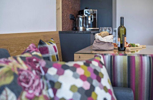 Valles Appartement | Appartement "Mulin Moidl" près de la station de ski avec vue sur les montagnes, sauna et jardin