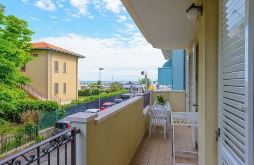 Viserbella Appartement | APPARTEMENT 2 PIÈCES N ° 4, AVEC GRANDE VUE MER SUR BALCON, CLIMATISÉ ET PARC