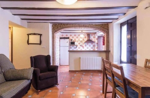 Caravaca de la Cruz Appartement | Apartamento 'Noguericas 5' con vistas a la montaña, piscina compartida y Wi-Fi