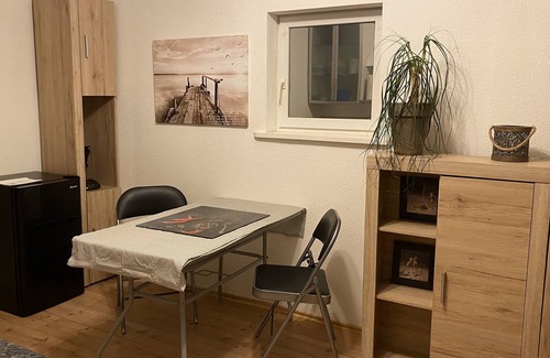 Iffezheim Appartement | Appartement 'Nahe Galopprennbahn' avec Wi-Fi