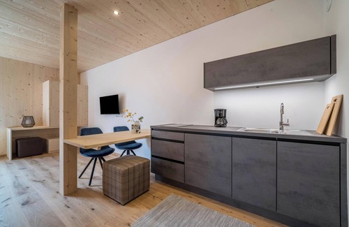 San Pancrazio Appartement | Appartement 'Naturapartments Alpreid Feine' avec vue sur les montagnes, balcon et Wi-Fi