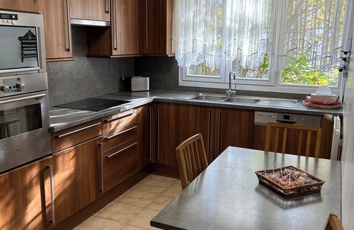 Boissy-Saint-Leger Appartement | Apartment near Paris and Disneyland