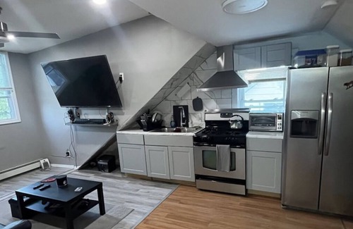 Hillside Appartement | Apartment near Airport