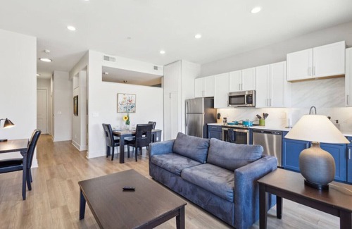 Deep Ellum Appartement | Apartment Near Baylor Med with Pool, Gym, and Parking
