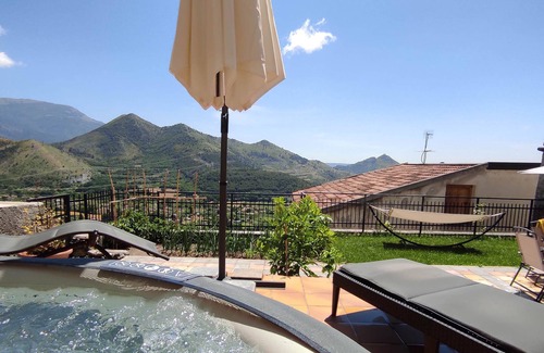 Morano Calabro Appartement | Apartment near the Castle in Morano Calabro