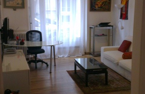 Auteuil Appartement | Apartment near Mirabeau Bridge and Church of Auteuil