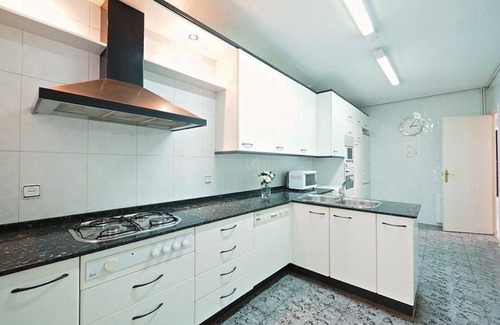 Hostafrancs Appartement | Apartment Near Plaza España ideal for Groups and Families