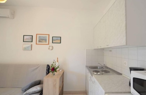 Marceljani Appartement | Appartement Neda by Interhome