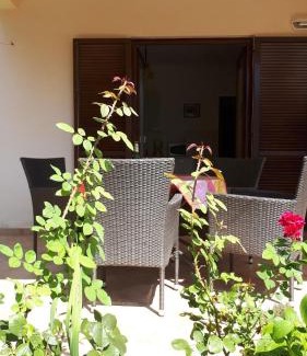 Marceljani Appartement | Apartment Neda Z-velika okućnica, besplatni parking i optički wi-fi