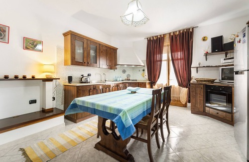 Nuragus Appartement | Apartment 'Nel Cuore Dell'isola' with Private Terrace, Private Garden and Air Conditioning