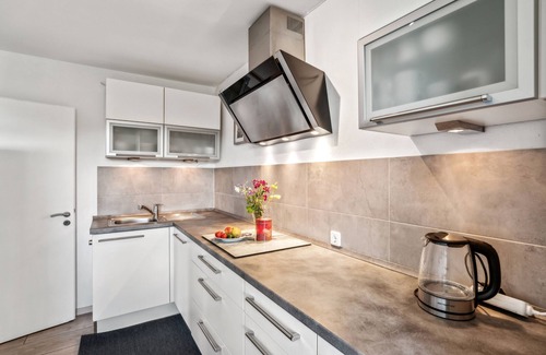 Enzensberg Appartement | Appartement "Neuschwanstein-blick" avec vue sur le lac, jardin partagé et Wi-Fi