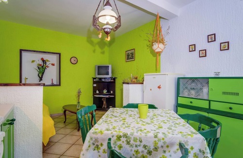 Miholascica Appartement | Apartment Nona 1, rustic apartment in village Miholascica, island Cres