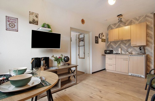 Reinberg Appartement | Appartement 'Nostalgie-flair Kapitänskajüte' avec terrasse partagée, Wi-Fi et climatisation