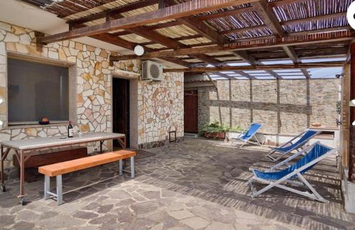 Gonnesa Appartement | Apartment Nuraghe, barrierefrei, auf Olivenhain