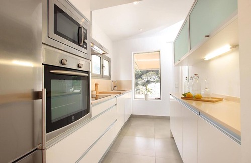 Cala San Vicente Appartement | Appartement 'Nuria' avec terrasse privée, Wi-Fi et climatisation