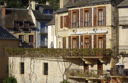 Saint-Geniez-d'Olt Appartement | Appartement au bord du Lot