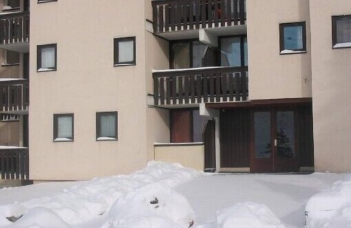 Les Bruyeres Appartement | Appartement au pied des pistes station les menuires proche toutes commoditées