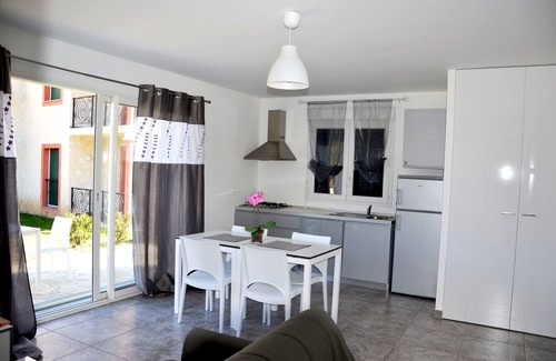 Santa-Lucia-di-Moriani Appartement | Logement pieds dans l'eau - Moriani plage