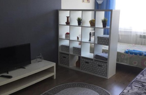 Dachnoe Appartement | Apartment on Veteranov 11